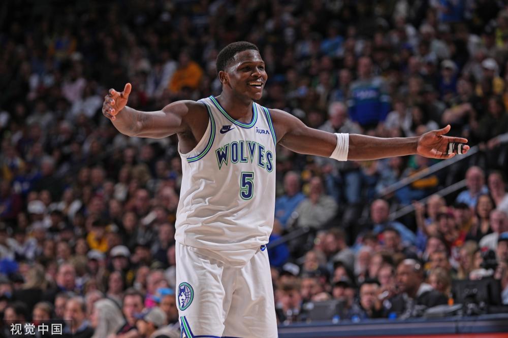 展他的比赛 展他的比赛